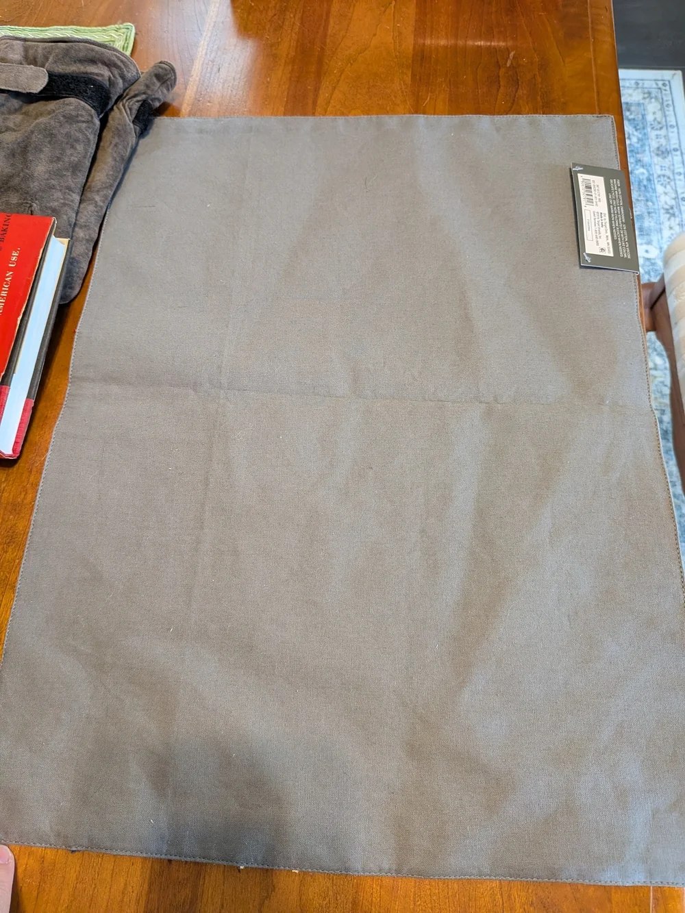 Threshold Solid Gray Woven Placemat (1) With Embroidered Flowers